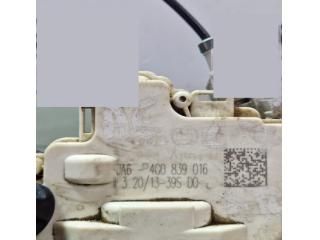 bontott AUDI A6 C7 Jobb hátsó Ajtózár