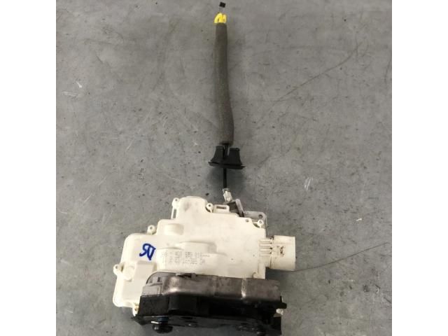 bontott AUDI A6 C7 Jobb hátsó Ajtózár