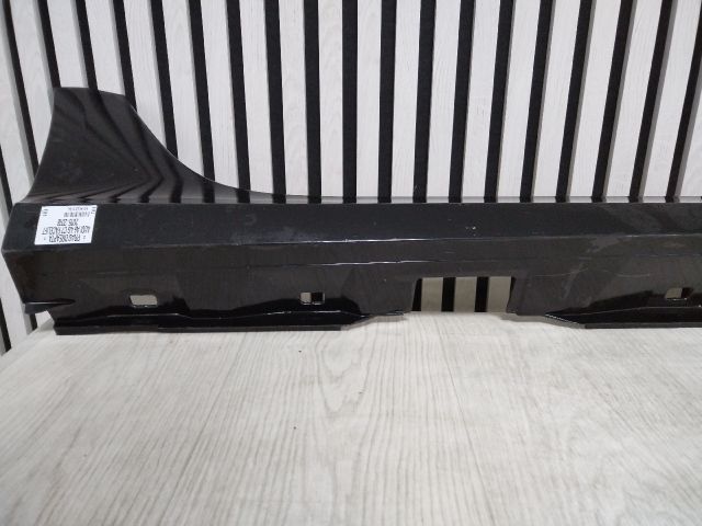 bontott AUDI A6 C7 Jobb Küszöb