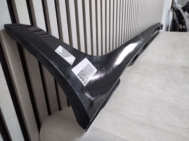 bontott AUDI A6 C7 Jobb Küszöb