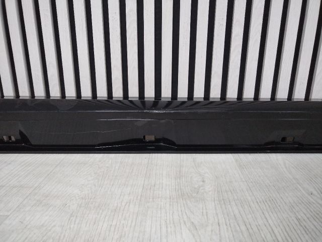 bontott AUDI A6 C7 Jobb Küszöb