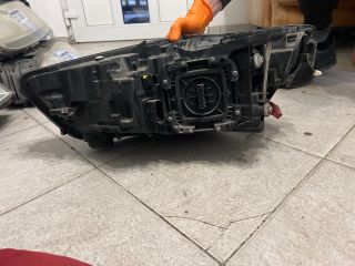 bontott AUDI A6 C7 Jobb Ledes Fényszóró