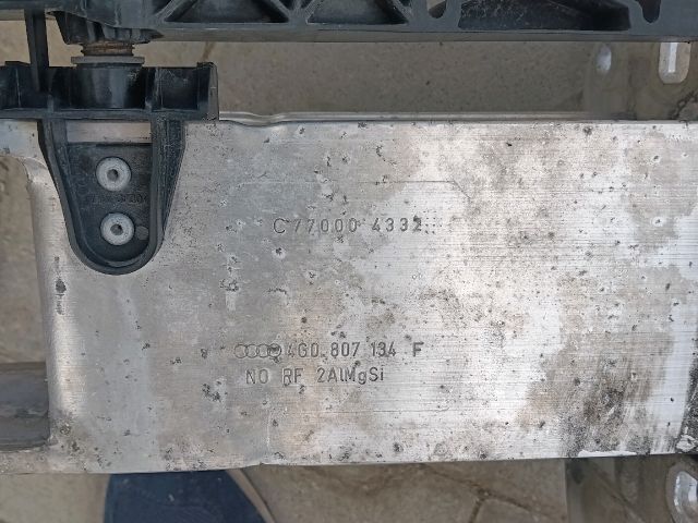 bontott AUDI A6 C7 Jobb Lökhárító Tartó Nyúlványvég