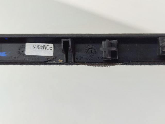 bontott AUDI A6 C7 Jobb Műszerfal Díszléc