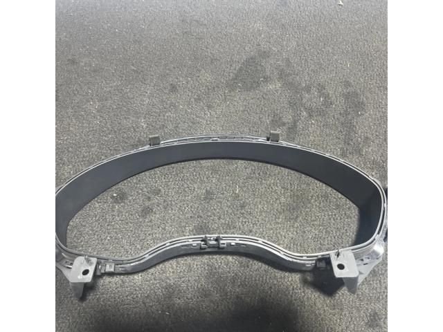 bontott AUDI A6 C7 Kilométeróra Keret