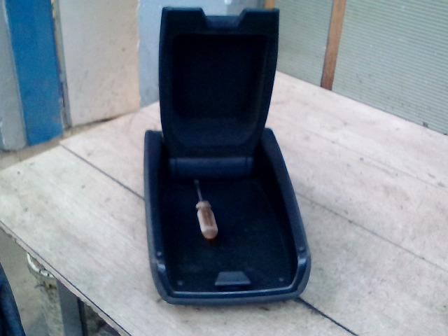 bontott AUDI A6 C7 Könyöklő