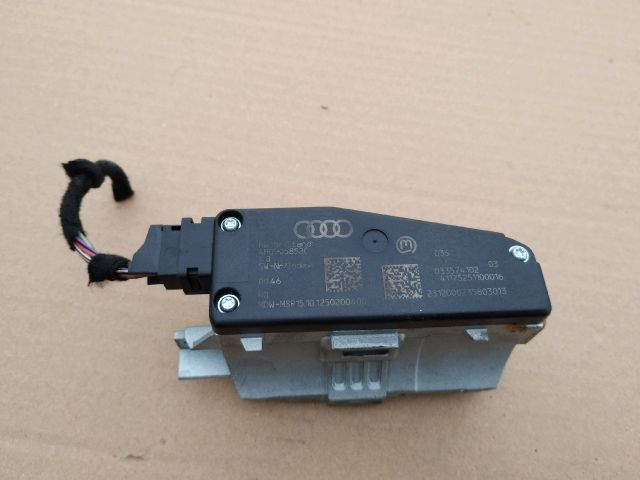 bontott AUDI A6 C7 Kormányzár (Elektromos)