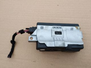 bontott AUDI A6 C7 Kormányzár (Elektromos)