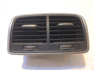 bontott AUDI A6 C7 Középső Szellőző