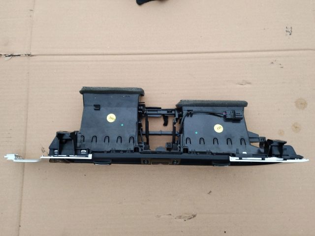 bontott AUDI A6 C7 Középső Szellőző