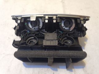 bontott AUDI A6 C7 Középső Szellőző