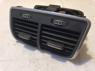 bontott AUDI A6 C7 Középső Szellőző