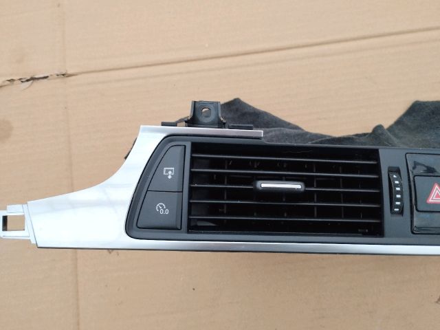 bontott AUDI A6 C7 Középső Szellőző