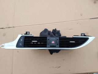 bontott AUDI A6 C7 Középső Szellőző