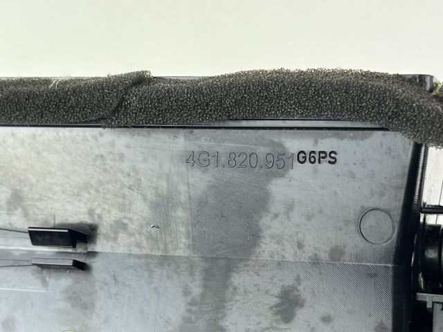 bontott AUDI A6 C7 Középső Szellőző