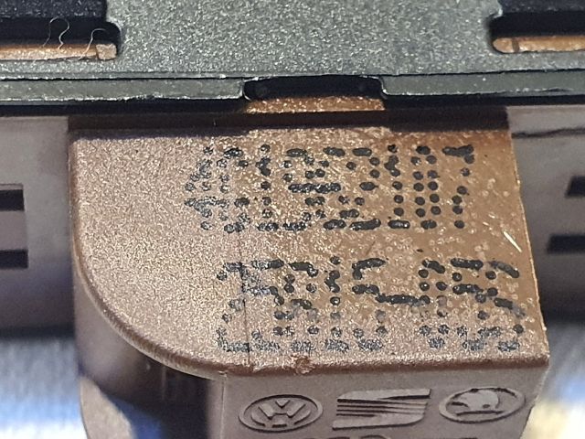 bontott AUDI A6 C7 Központizár Kapcsoló