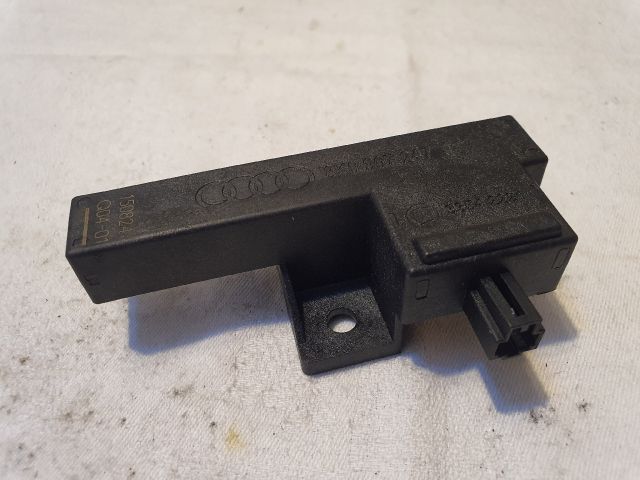 bontott AUDI A6 C7 Kulcs Nélküli Nyitás Jeladó