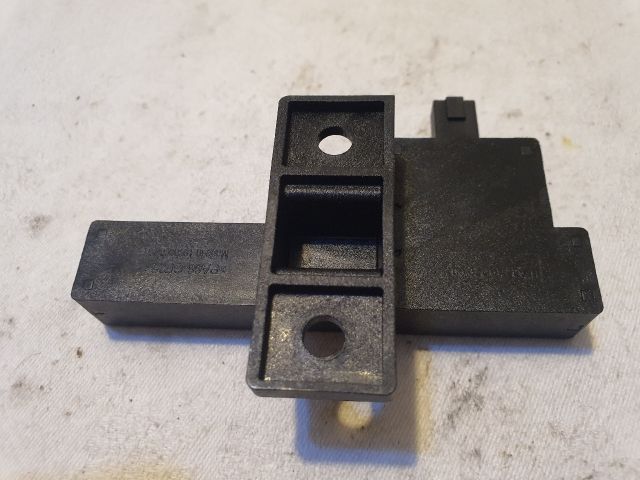 bontott AUDI A6 C7 Kulcs Nélküli Nyitás Jeladó