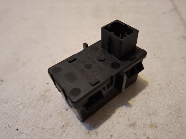 bontott AUDI A6 C7 Kulcs Nélküli Nyitás Jeladó