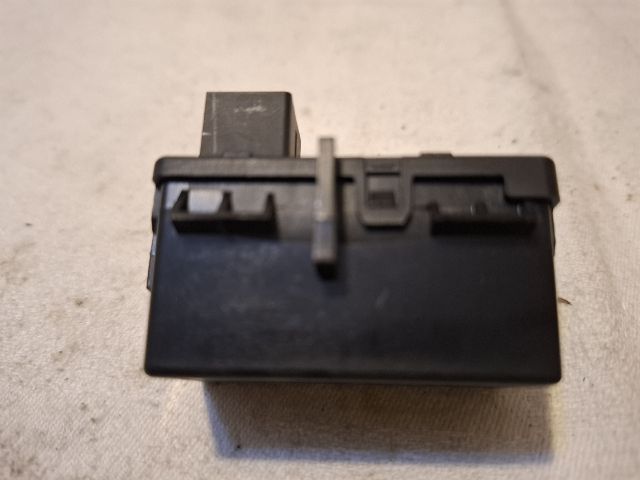 bontott AUDI A6 C7 Kulcs Nélküli Nyitás Jeladó