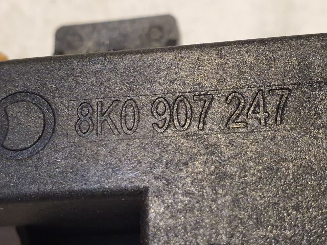 bontott AUDI A6 C7 Kulcs Nélküli Nyitás Jeladó