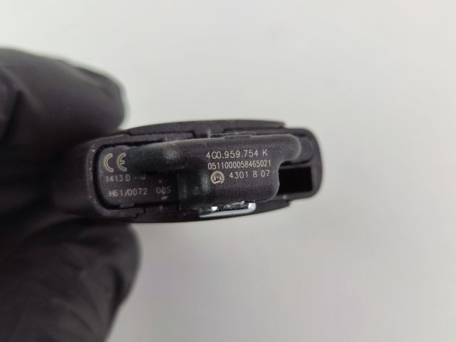 bontott AUDI A6 C7 Kulcs