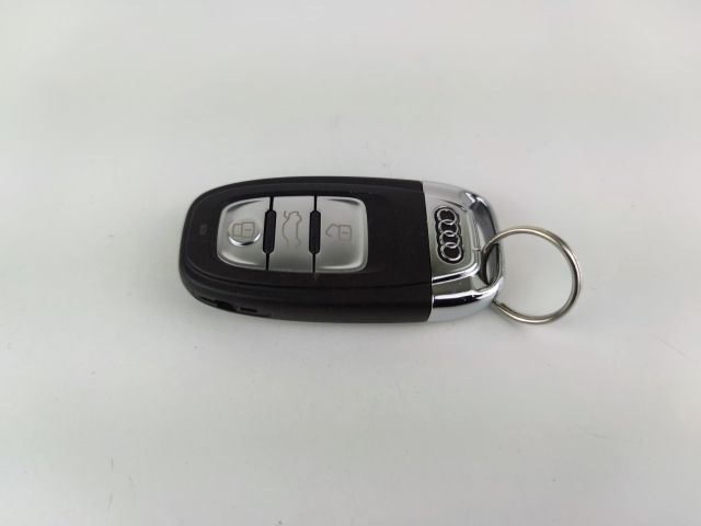 bontott AUDI A6 C7 Kulcs