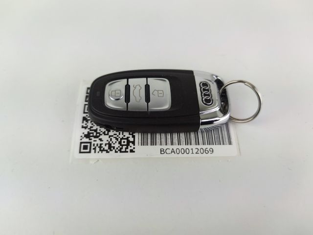 bontott AUDI A6 C7 Kulcs