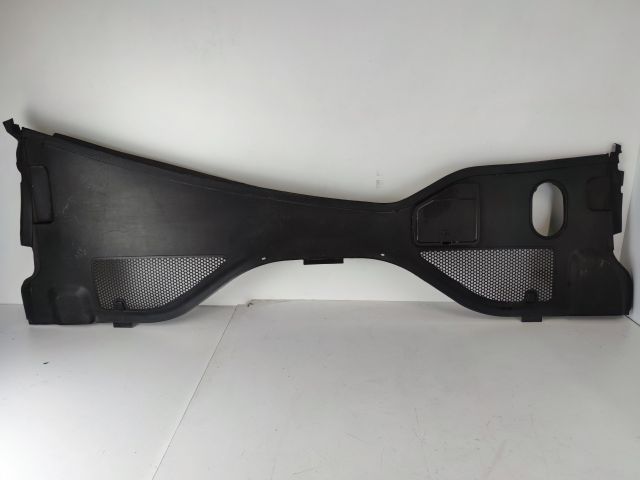 bontott AUDI A6 C7 Levélrács