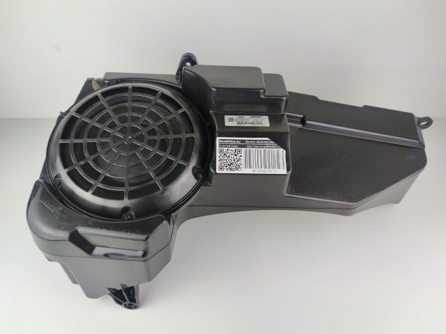 bontott AUDI A6 C7 Mélynyomó Hangszóró