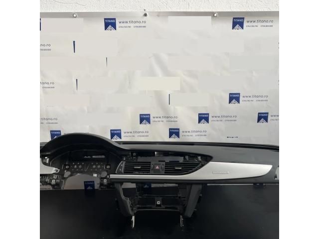 bontott AUDI A6 C7 Műszerfal Héj