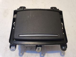 bontott AUDI A6 C7 Pohártartó