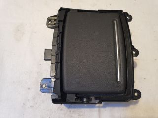 bontott AUDI A6 C7 Pohártartó