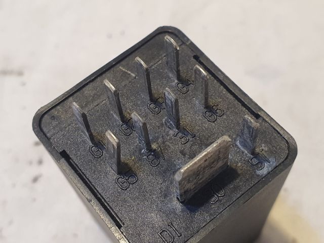 bontott AUDI A6 C7 Relé