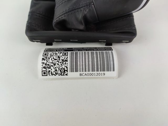 bontott AUDI A6 C7 Váltógomb