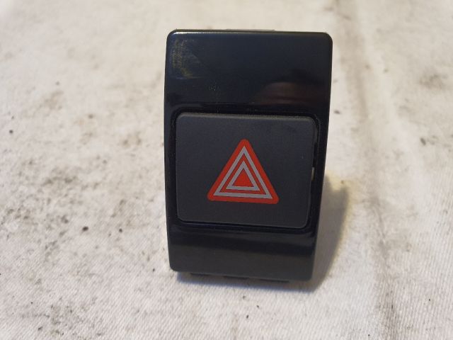 bontott AUDI A6 C7 Vészvillogó Kapcsoló