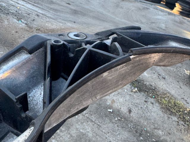 bontott AUDI A6 C8 Homlokfal (Üres lemez)