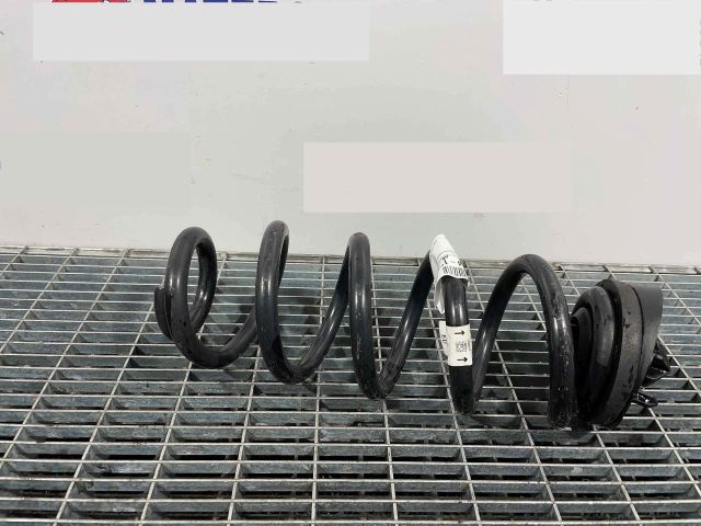 bontott AUDI A6 C8 Hátsó Rugó