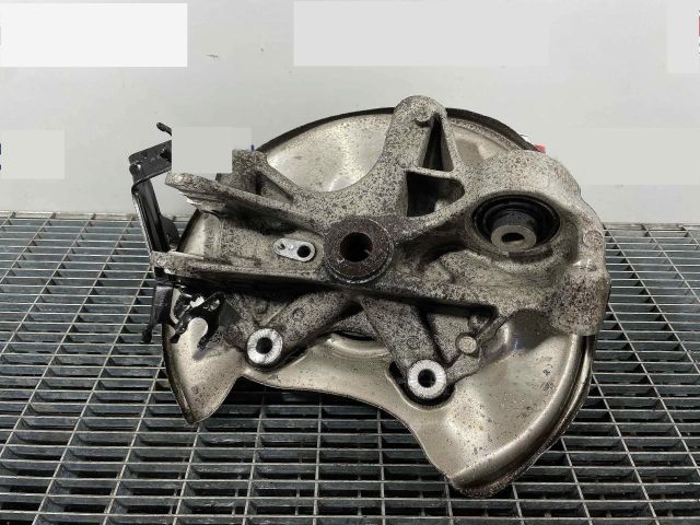 bontott AUDI A6 C8 Jobb hátsó Csonkállvány