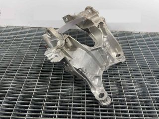 bontott AUDI A6 C8 Motor Tartó Bak Jobb