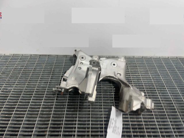 bontott AUDI A6 C8 Motor Tartó Bak Jobb