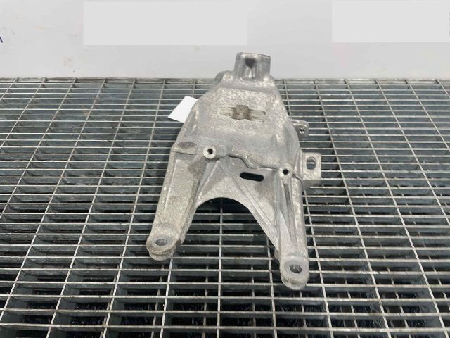 bontott AUDI A6 C8 Motor Tartó Bak (Pozíciófüggetlen)