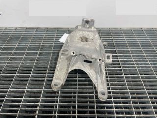 bontott AUDI A6 C8 Motor Tartó Bak (Pozíciófüggetlen)