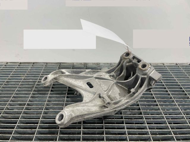 bontott AUDI A6 C8 Motor Tartó Bak (Pozíciófüggetlen)