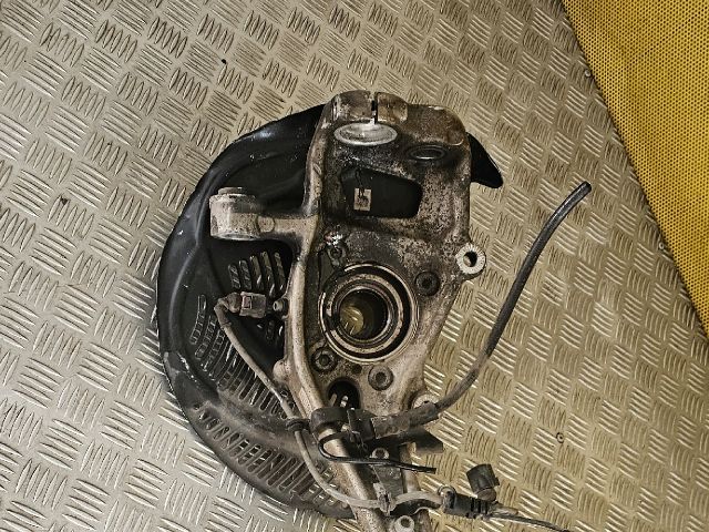 bontott AUDI A6 C8 Bal első Csonkállvány Kerékaggyal