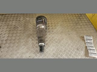 bontott AUDI A6 C8 Bal első Rugó