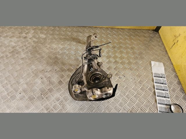 bontott AUDI A6 C8 Jobb első Csonkállvány Kerékaggyal