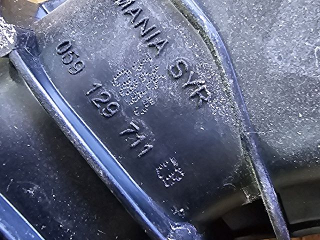 bontott AUDI A6 C8 Szívósor