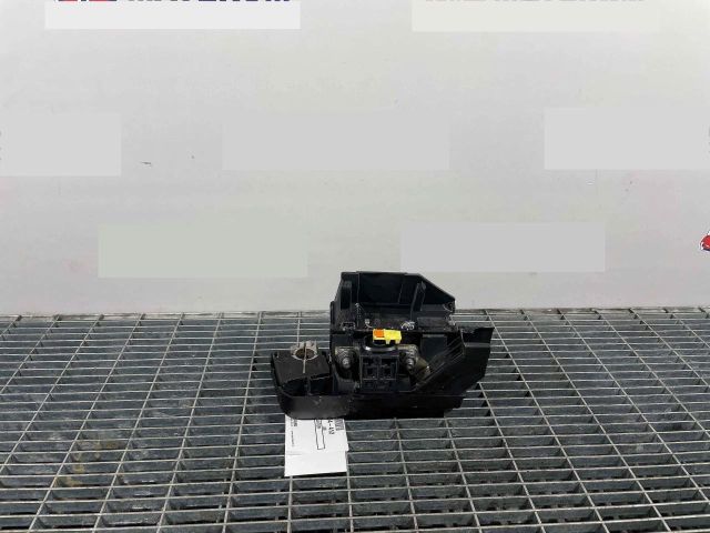 bontott AUDI A6 C8 Akkumulátor Saru