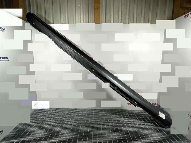 bontott AUDI A6 C8 Bal első Küszöb Díszléc